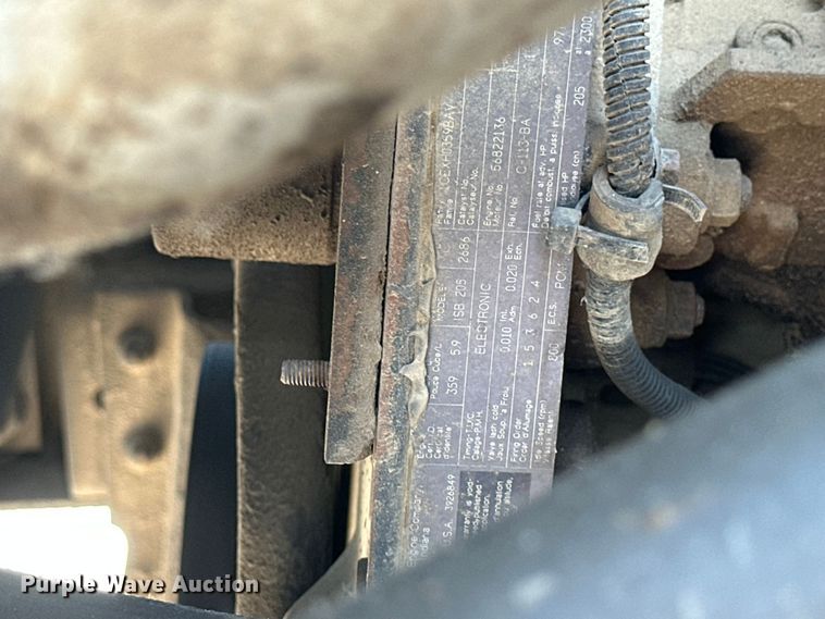 image for item EB2901 2001 Ford F750 forestry bucket truck