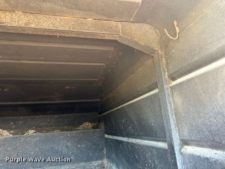 image for item EB2902 2000 Ford F650 forestry bucket truck