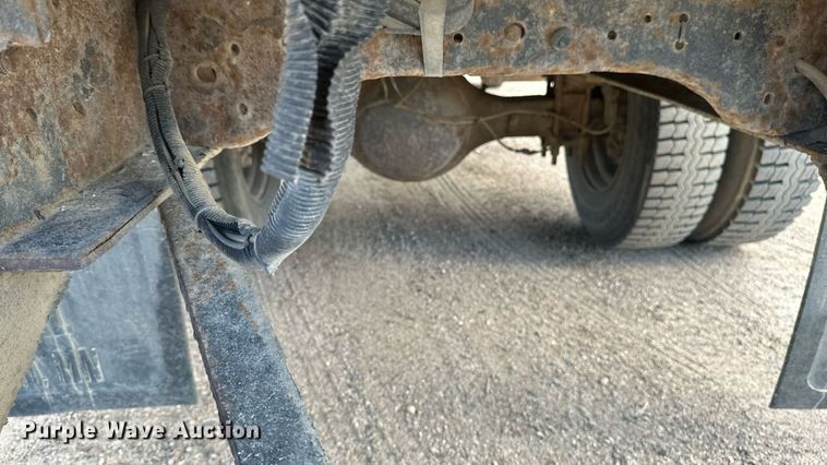 image for item EB2902 2000 Ford F650 forestry bucket truck