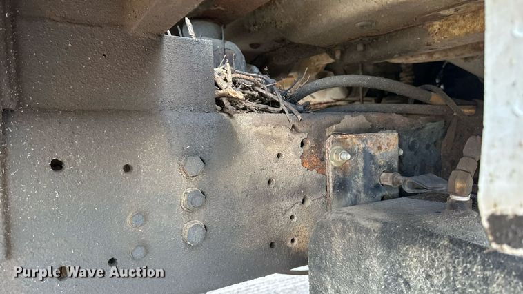 image for item EB2902 2000 Ford F650 forestry bucket truck