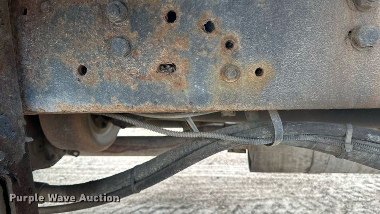 image for item EB2902 2000 Ford F650 forestry bucket truck