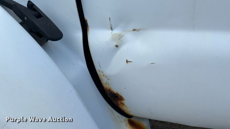 image for item EB2902 2000 Ford F650 forestry bucket truck