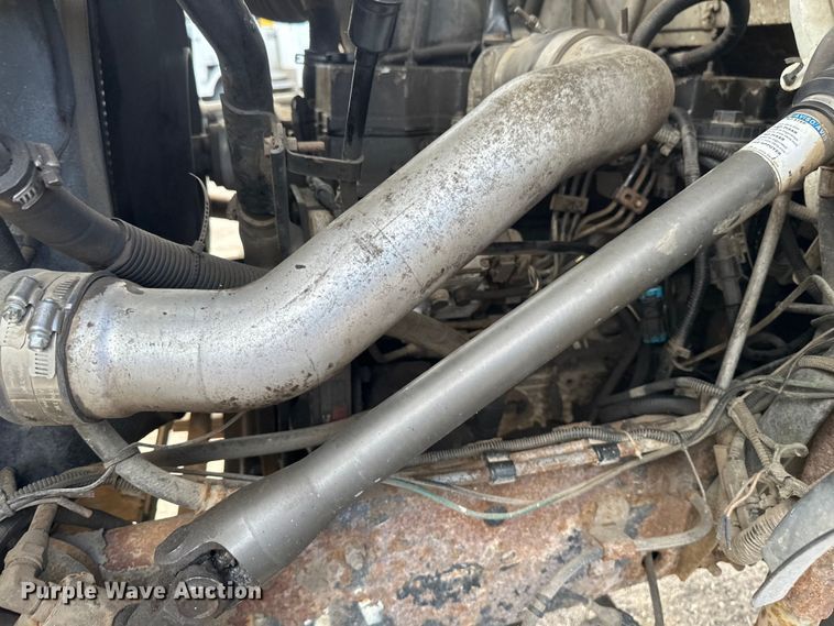 image for item EB2902 2000 Ford F650 forestry bucket truck