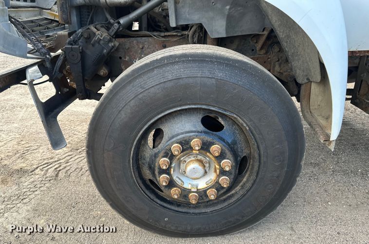 image for item EB2902 2000 Ford F650 forestry bucket truck