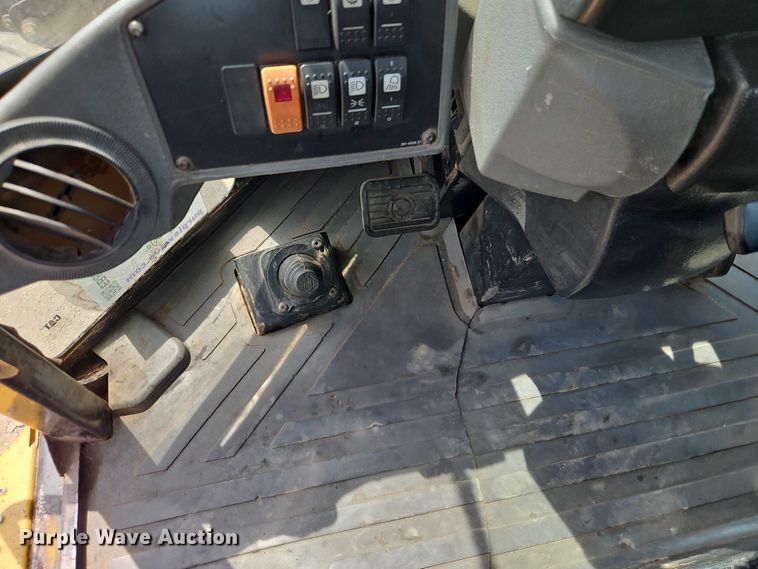 image for item EB8224 2009 Caterpillar 924H wheel loader