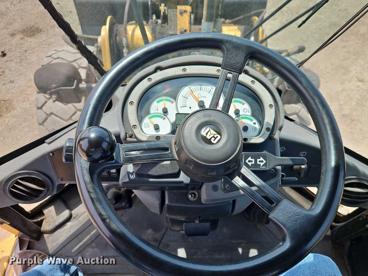 image for item EB8224 2009 Caterpillar 924H wheel loader
