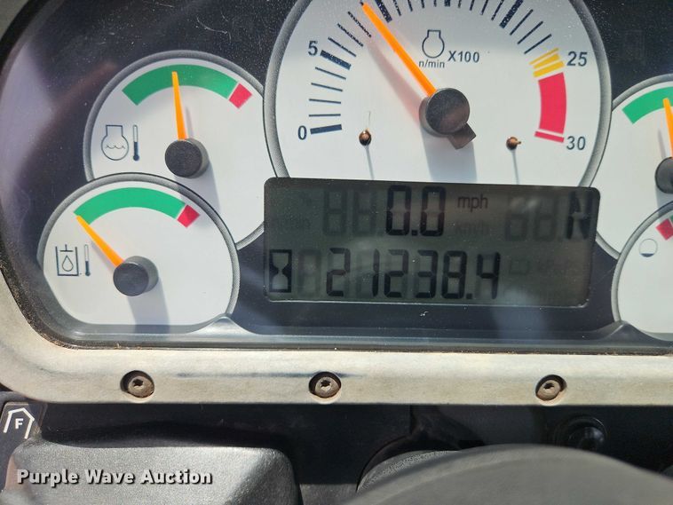 image for item EB8224 2009 Caterpillar 924H wheel loader