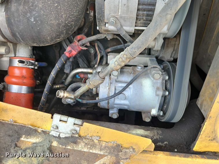 image for item EB8224 2009 Caterpillar 924H wheel loader