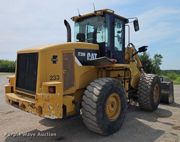 CARGADOR FRONTAL 2011 CATERPILLAR IT38H