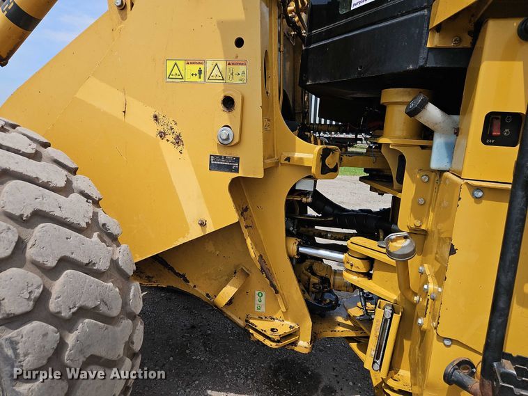 image for item EB8225 2011 Caterpillar IT38H wheel loader