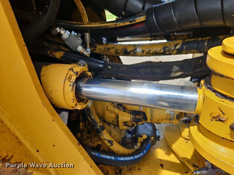 image for item EB8225 2011 Caterpillar IT38H wheel loader