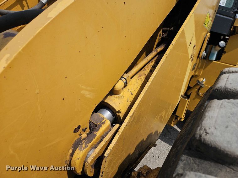 image for item EB8225 2011 Caterpillar IT38H wheel loader