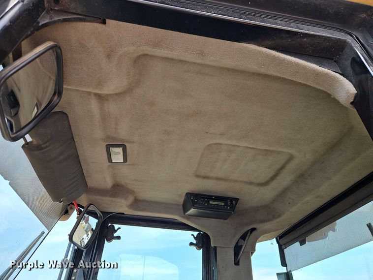 image for item EB8225 2011 Caterpillar IT38H wheel loader