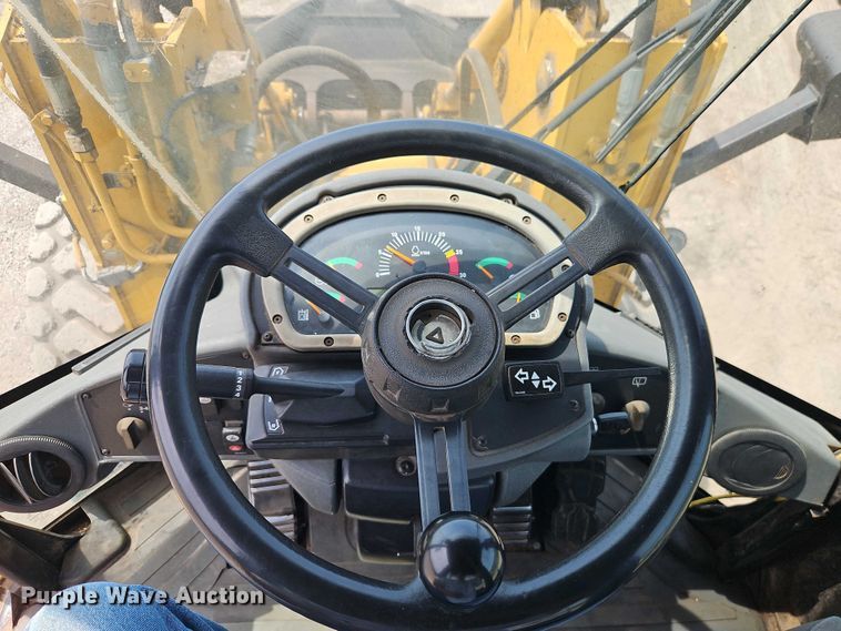 image for item EB8225 2011 Caterpillar IT38H wheel loader