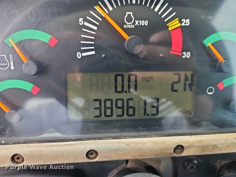 image for item EB8225 2011 Caterpillar IT38H wheel loader