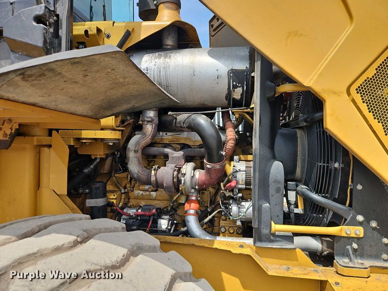 image for item EB8225 2011 Caterpillar IT38H wheel loader