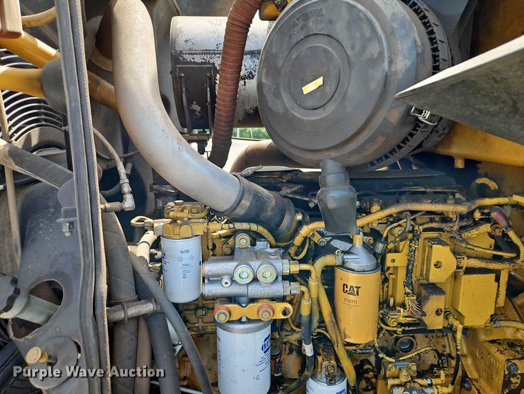 image for item EB8225 2011 Caterpillar IT38H wheel loader