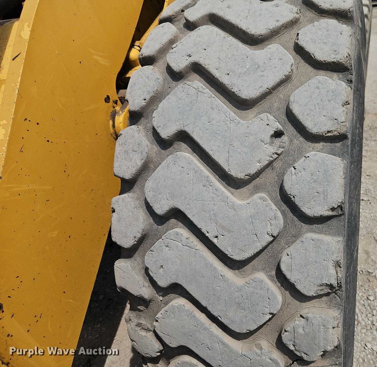 image for item EB8225 2011 Caterpillar IT38H wheel loader