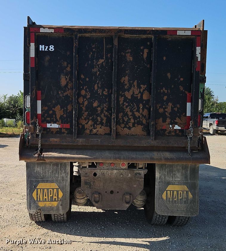 image for item EB8233 2009 International SF647 dump truck