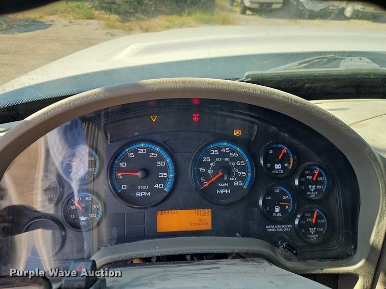 image for item EB8233 2009 International SF647 dump truck