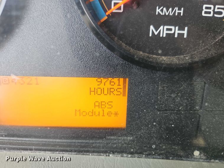 image for item EB8233 2009 International SF647 dump truck