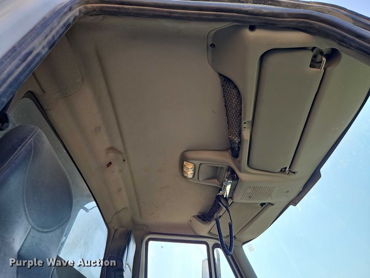 image for item EB8233 2009 International SF647 dump truck