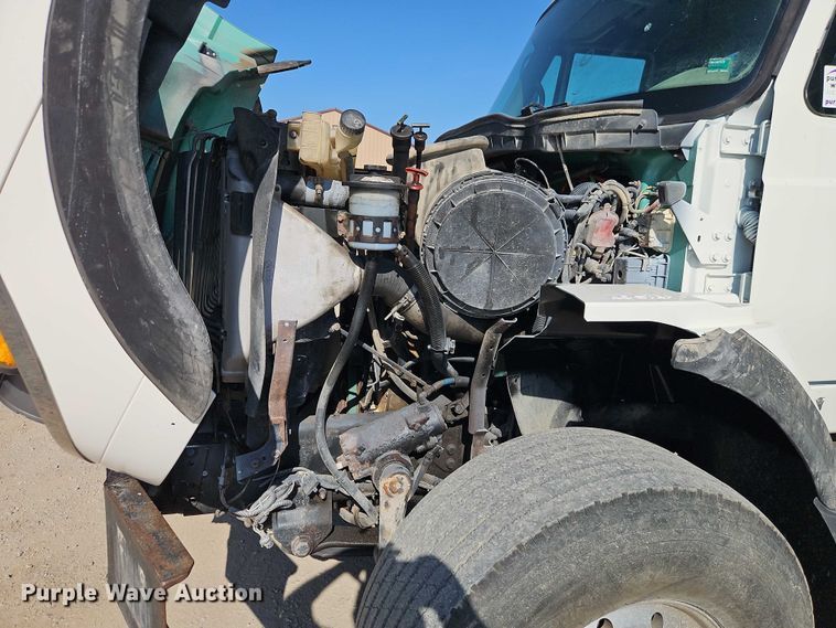 image for item EB8233 2009 International SF647 dump truck