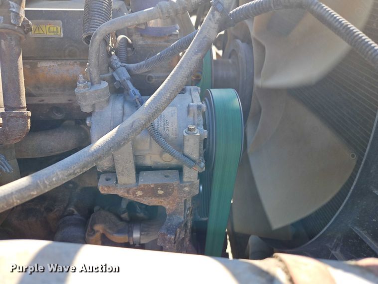 image for item EB8233 2009 International SF647 dump truck