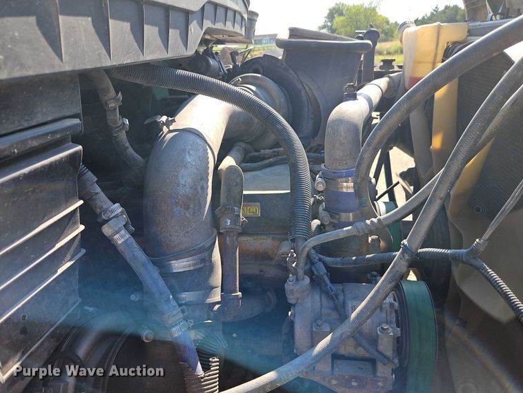 image for item EB8233 2009 International SF647 dump truck