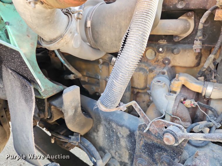 image for item EB8233 2009 International SF647 dump truck