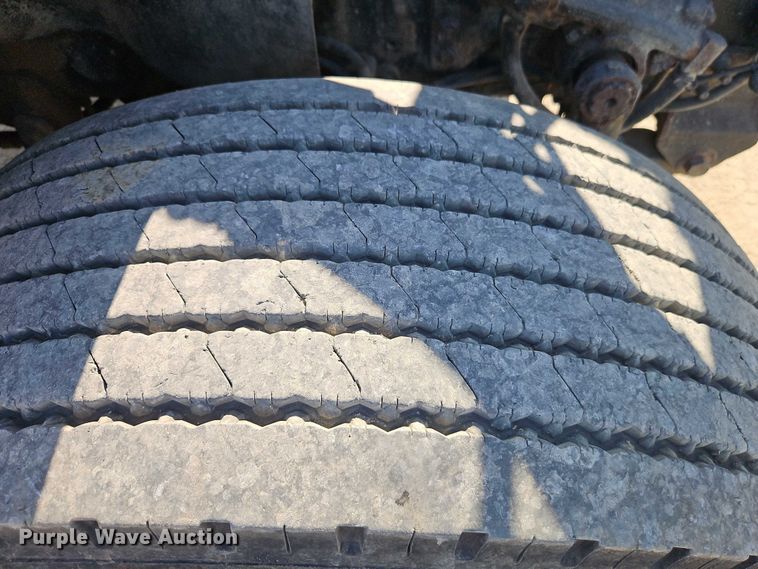 image for item EB8233 2009 International SF647 dump truck