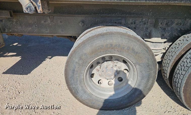 image for item EB8233 2009 International SF647 dump truck