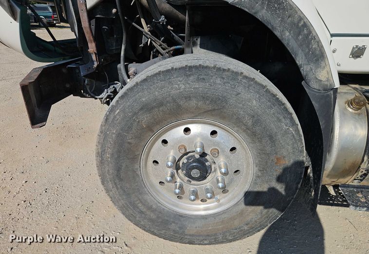 image for item EB8233 2009 International SF647 dump truck