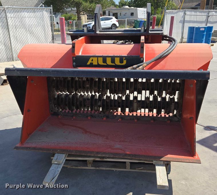 image for item EC1119 2015 Allu DN 2-17 screening bucket