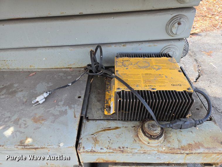 image for item EC1122 Maryville Engineering MEC 1932ES scissor lift