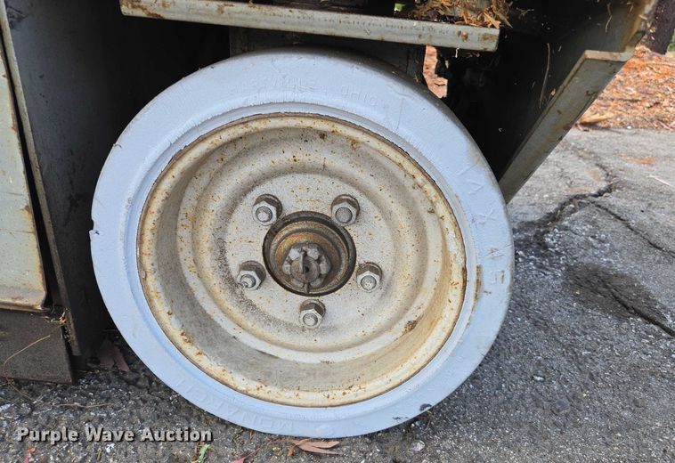 image for item EC1122 Maryville Engineering MEC 1932ES scissor lift