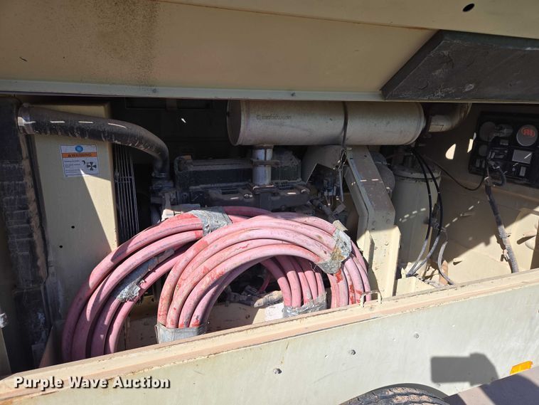 image for item EC1134 2006 Ingersoll Rand 185 air compressor