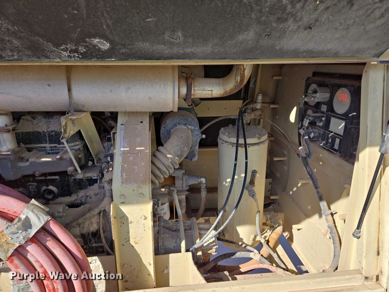 image for item EC1134 2006 Ingersoll Rand 185 air compressor