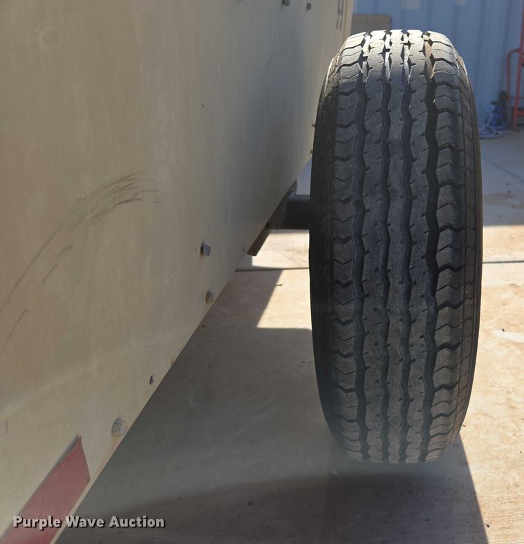 image for item EC1134 2006 Ingersoll Rand 185 air compressor