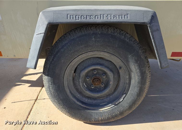 image for item EC1134 2006 Ingersoll Rand 185 air compressor