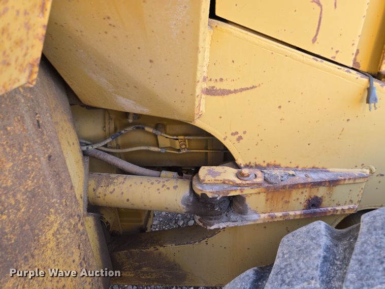 image for item EC1139 1984 Caterpillar 950B wheel loader