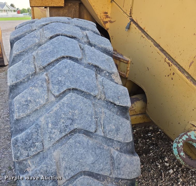 image for item EC1139 1984 Caterpillar 950B wheel loader