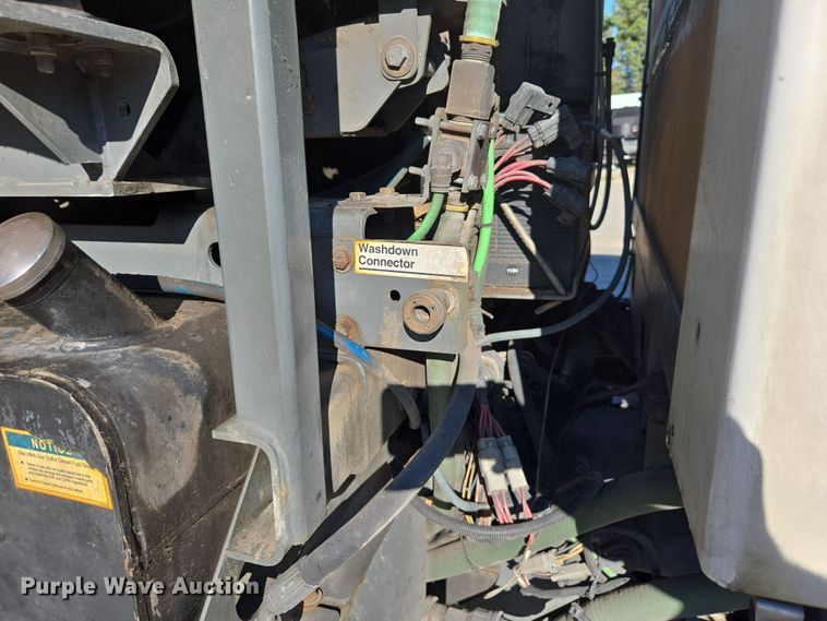 image for item EC1140 2010 Elgin Crosswind UD3300 street sweeper truck