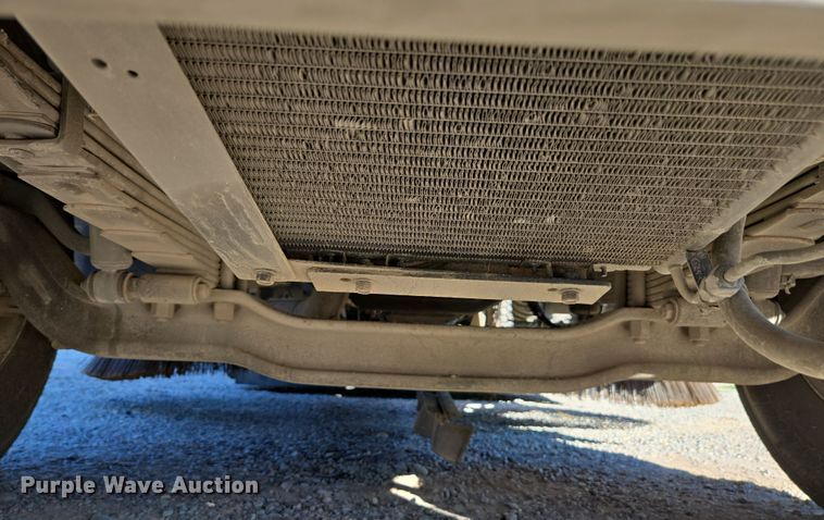 image for item EC1140 2010 Elgin Crosswind UD3300 street sweeper truck