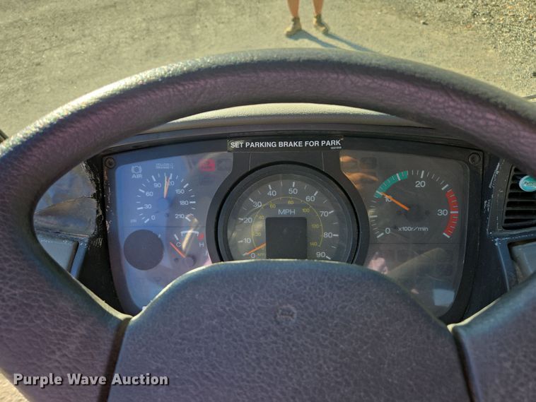 image for item EC1140 2010 Elgin Crosswind UD3300 street sweeper truck