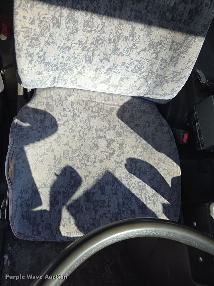 image for item EC1140 2010 Elgin Crosswind UD3300 street sweeper truck