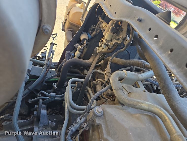 image for item EC1140 2010 Elgin Crosswind UD3300 street sweeper truck