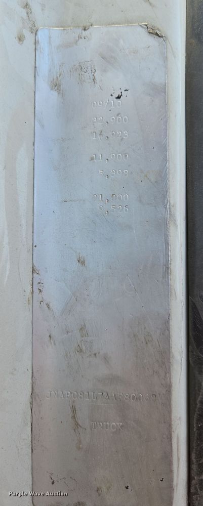 image for item EC1140 2010 Elgin Crosswind UD3300 street sweeper truck