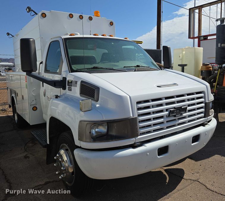 image for item EC3452 2009 Chevrolet C4 utility / service truck