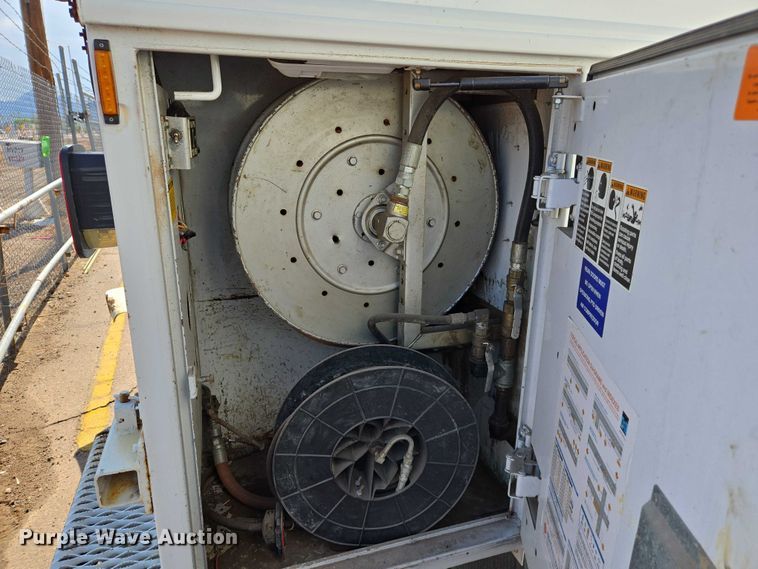 image for item EC3452 2009 Chevrolet C4 utility / service truck